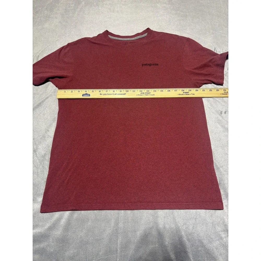 Patagonia Shirt Mens M Red Responsibili-Tee Logo Graphic 34880 Fitz Roy Horizons